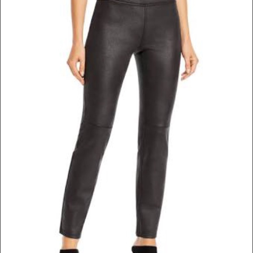 HUE textured microsuede leggings